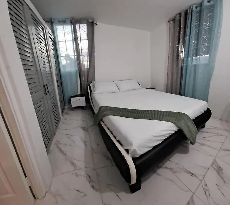 Apartamento Donmair Apt Super Suite Kingston Jamaica