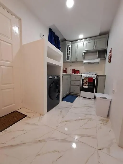 Donmair Apt Super Suite Kingston Jamajka