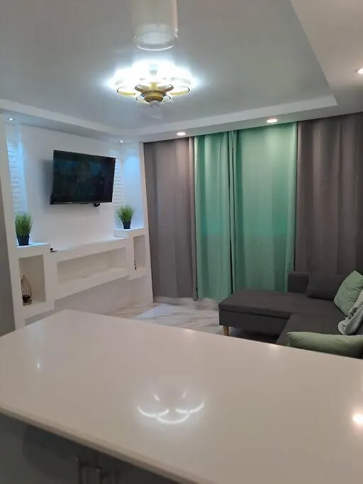 Donmair Apt Super Suite Kingston